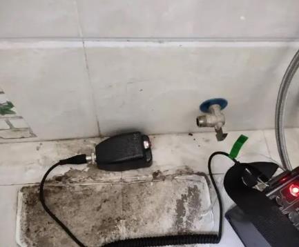 铜仁市屋顶漏水维修公司分享下卫生间漏水的危害及解决方法